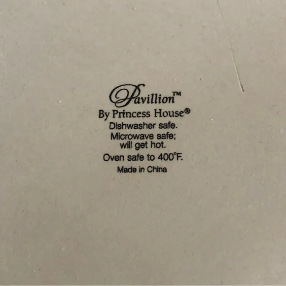 Heart Shaped Heat Safe Deep Dish - Picture 4 of 5